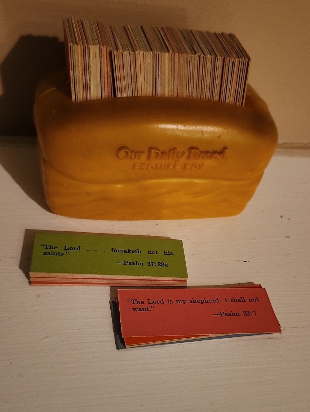 Our Daily Bread Promise Box Bible Verse Card Holder - Hong Kong Vintage